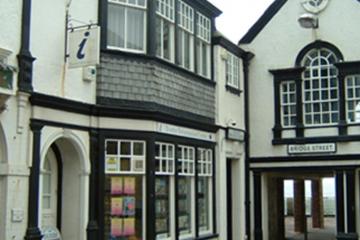 tourist information lyme regis